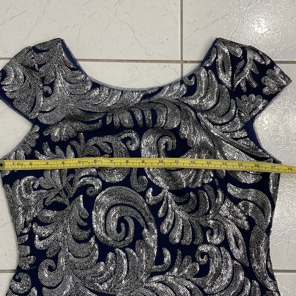 Adrianna Papell Navy and Silver Cocktail Driss - Picture 13 of 16